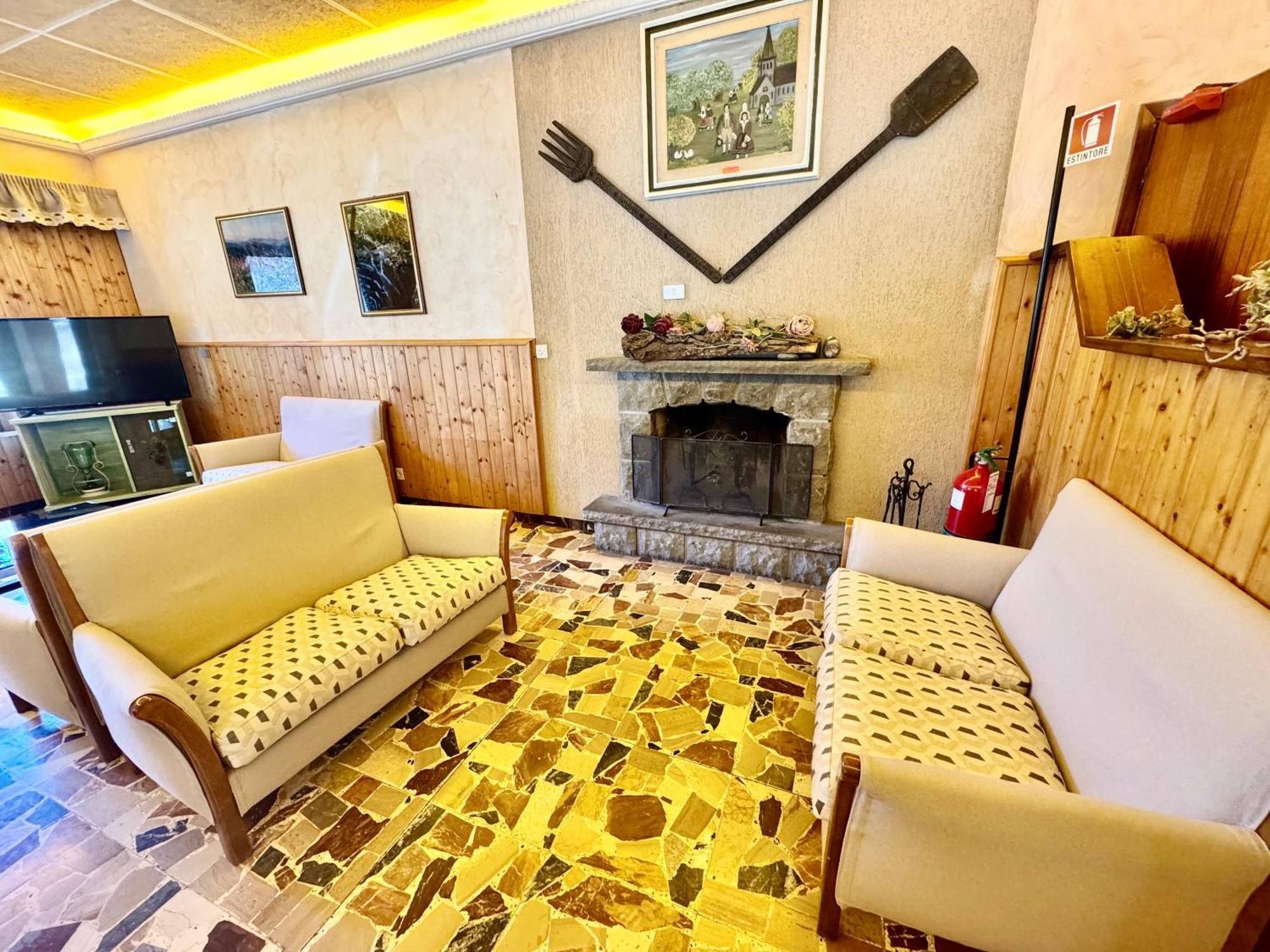 Albergo La Villa Абетоне Екстериор снимка