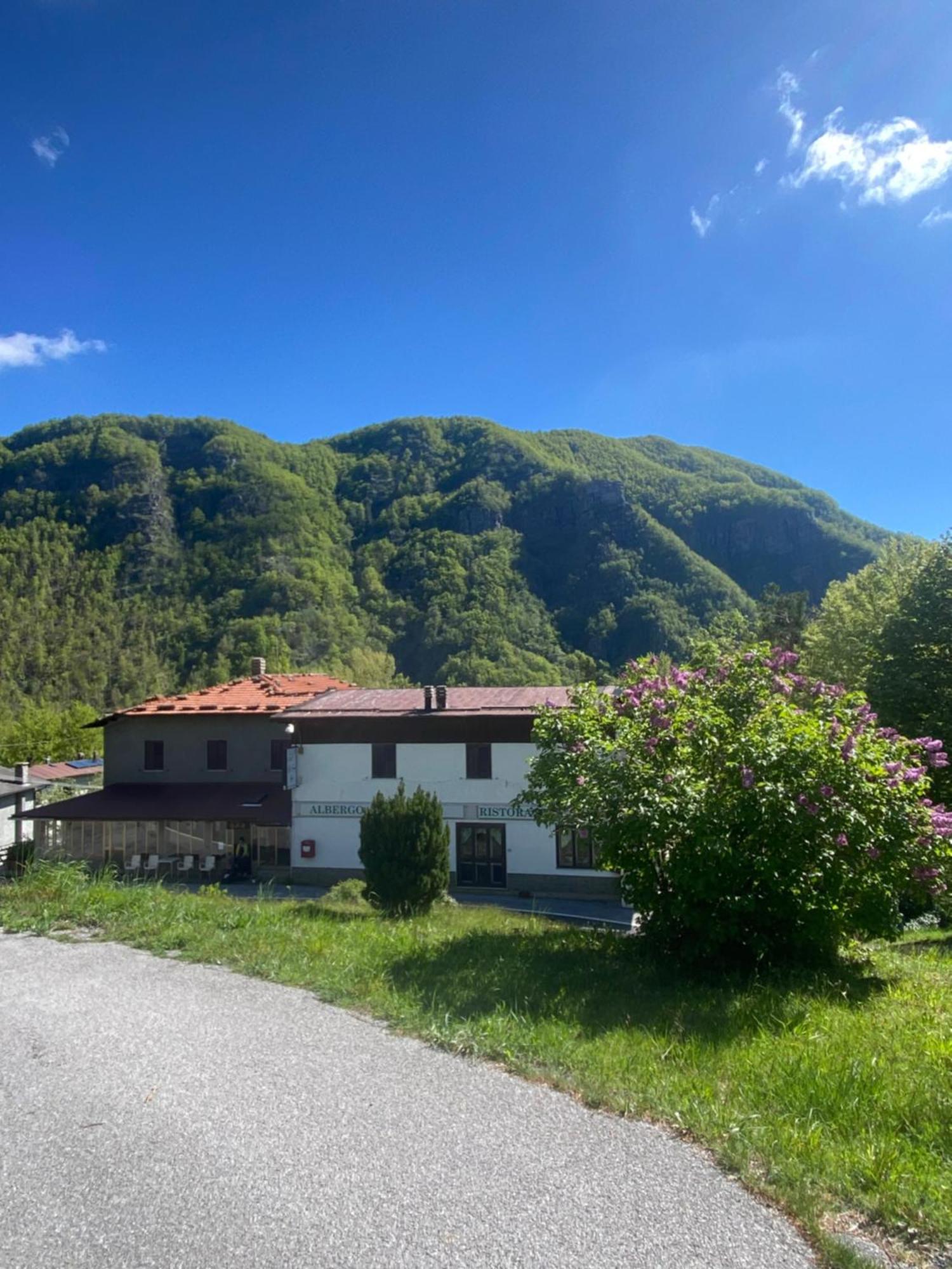 Albergo La Villa Абетоне Екстериор снимка